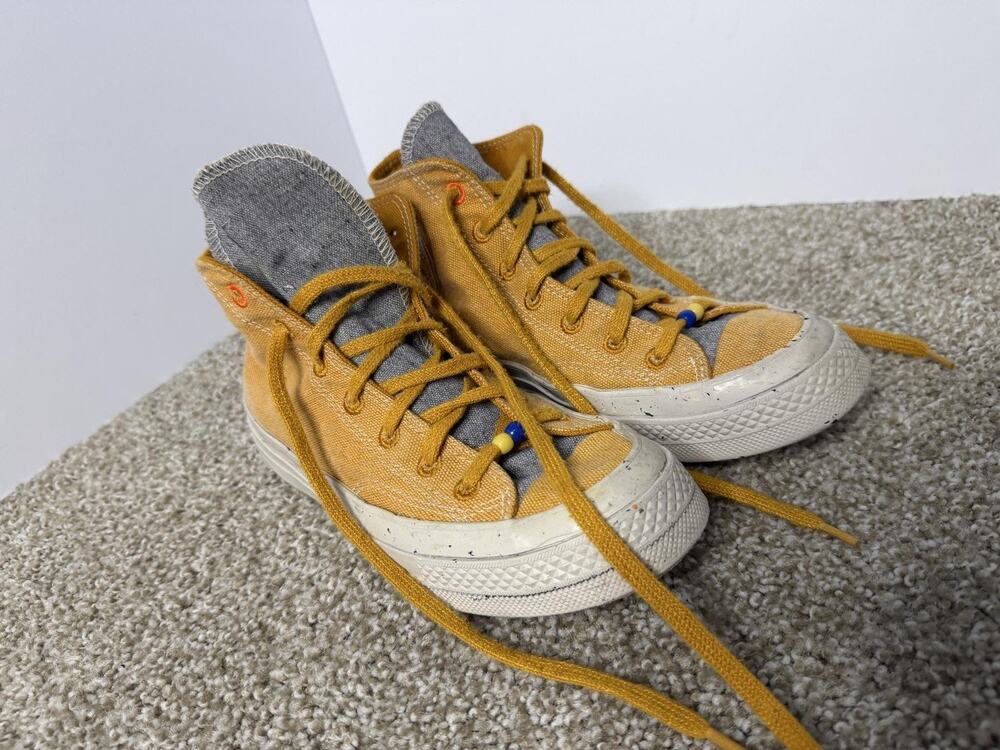 Converse Chuck Taylor All Star 2 Shoes Womens 8 Yellow Canvas High Top Sneakers